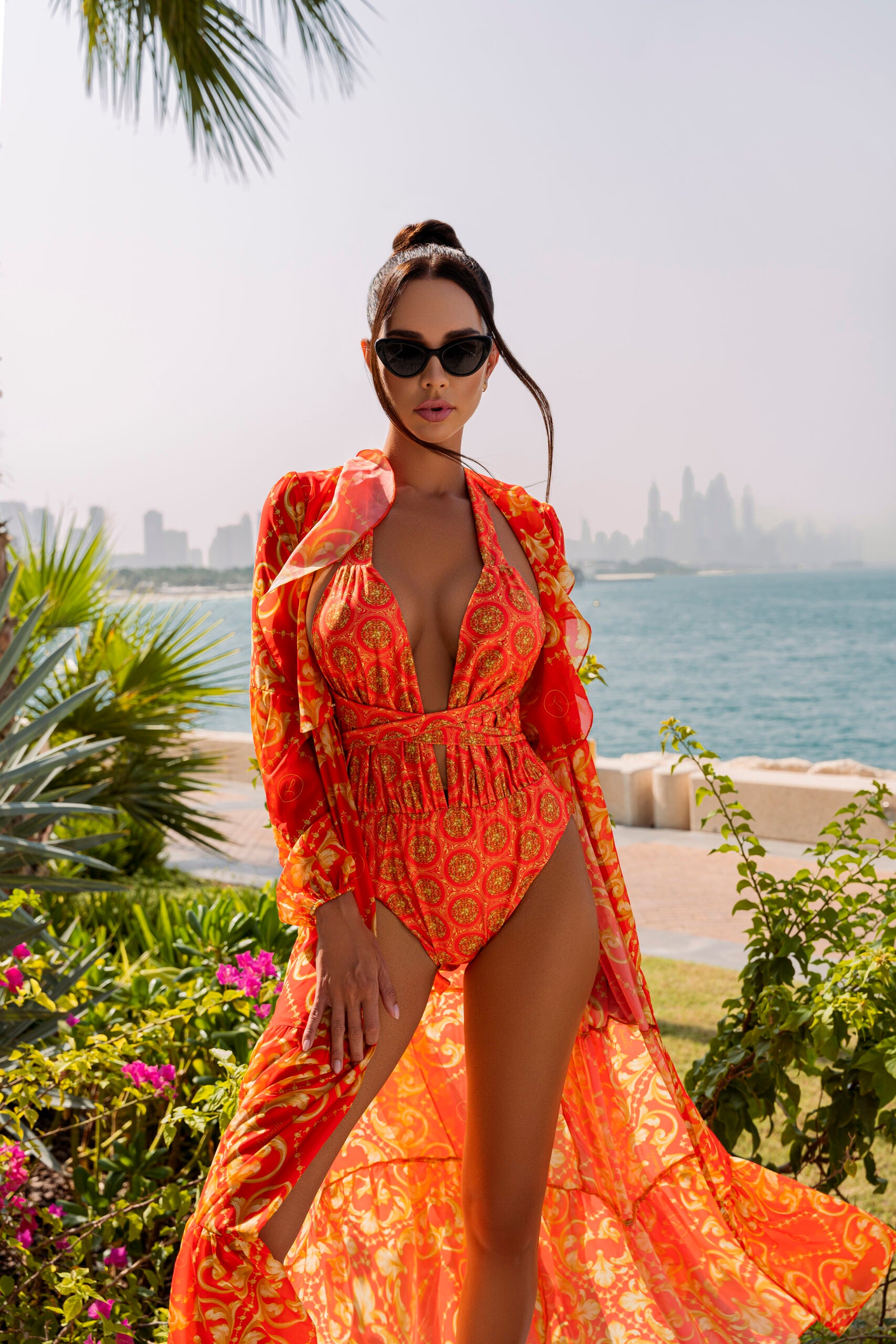 Aurélie  Plunge image 1