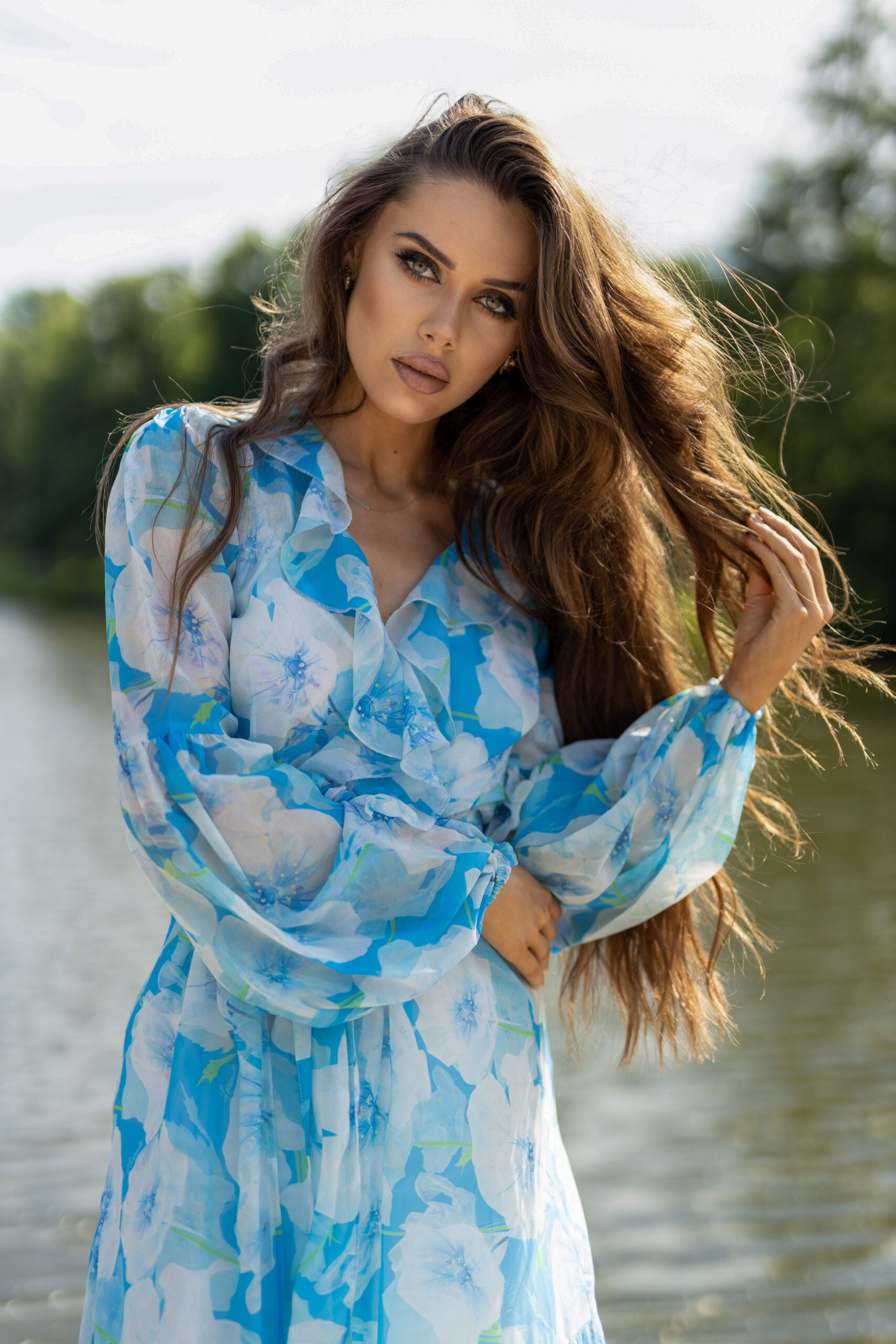 Monde des fleurs - bleue image 2