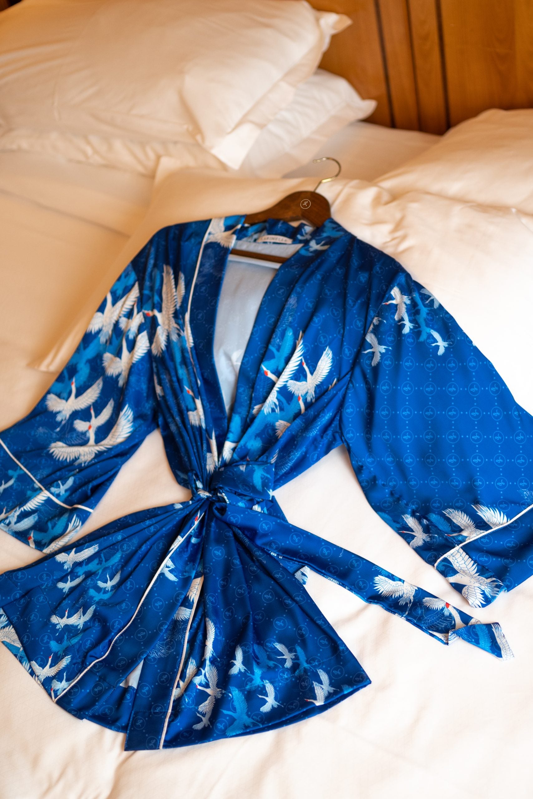 BLUE BIRD LAGOON ROBE image 4